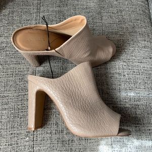 Express Open Toe Chunky Heel Mules